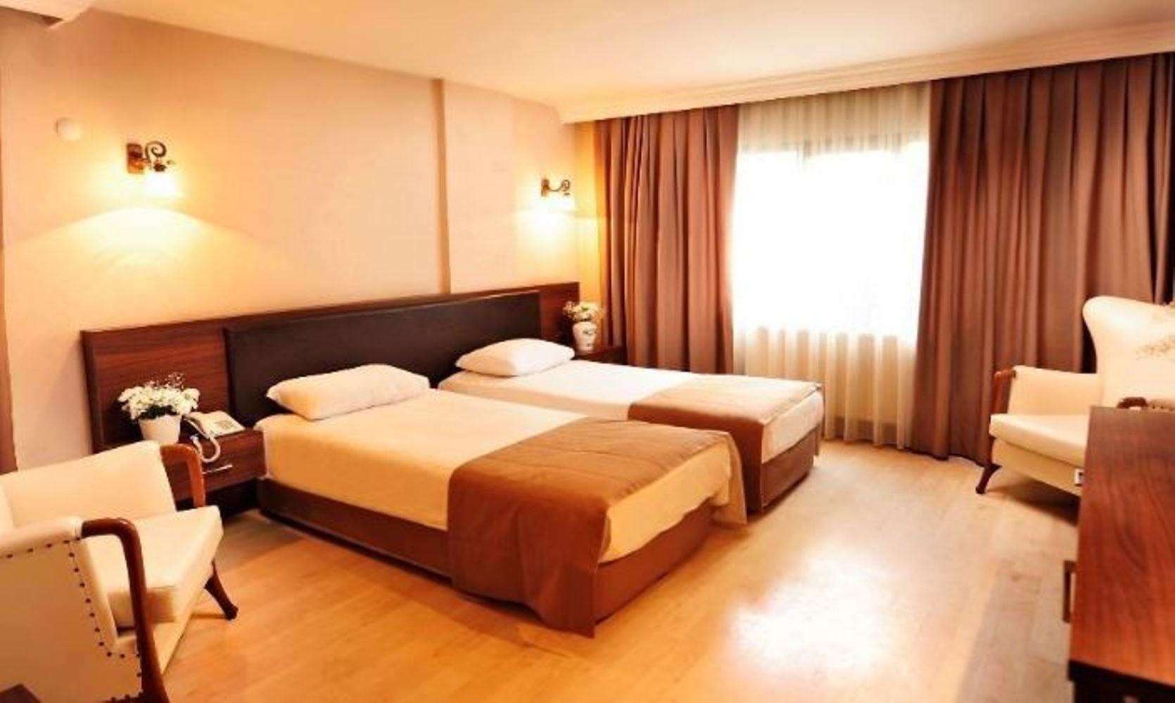 Uestuen Hotel Alsancak Smirne Esterno foto