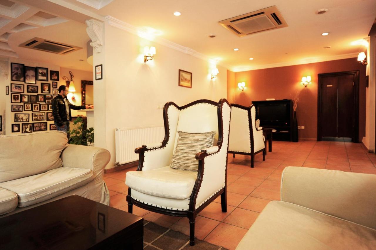 Uestuen Hotel Alsancak Smirne Esterno foto