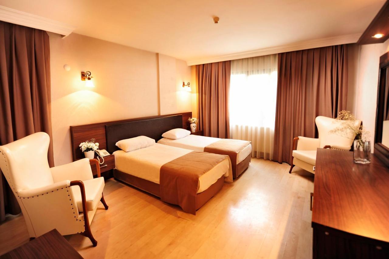 Uestuen Hotel Alsancak Smirne Esterno foto